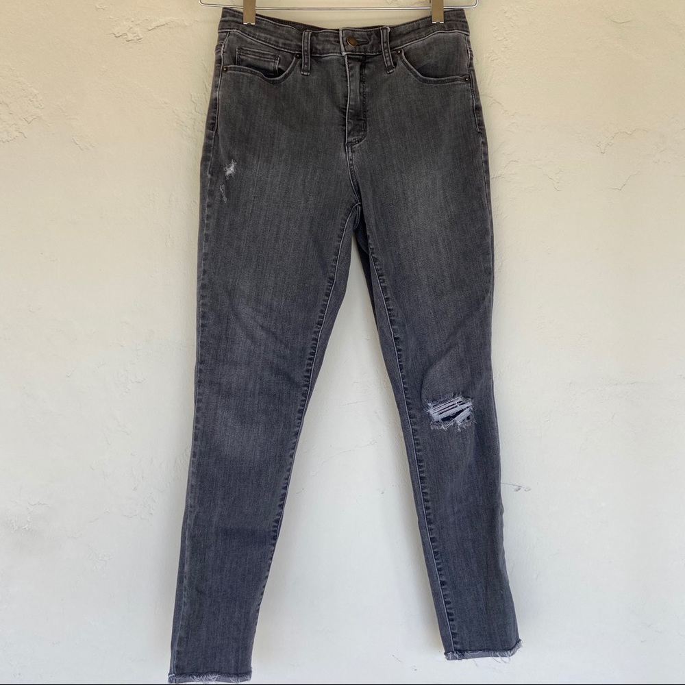 Universal Thread Skinny Jeans - Picture 3 of 8